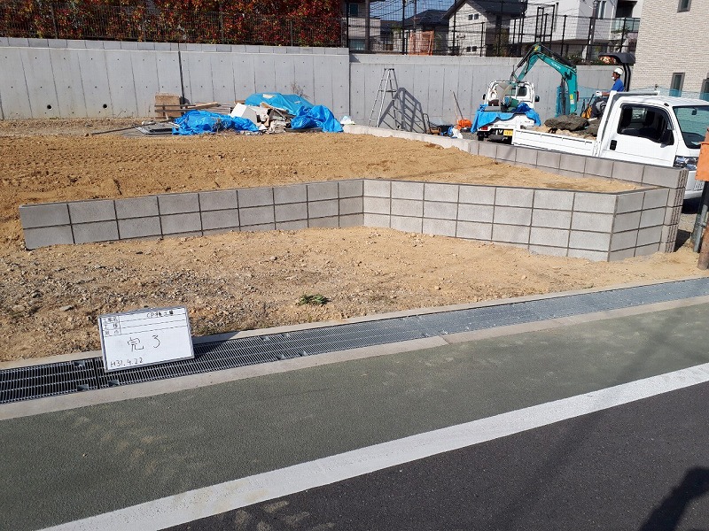 ③ナテックス24号地造成　先行CP積み工事_210726_1